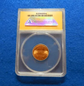 ANACS Graded 2001 Lincoln Cent Off-Center Error ANACS Graded 2001 Lincoln Cent Off-Center Error