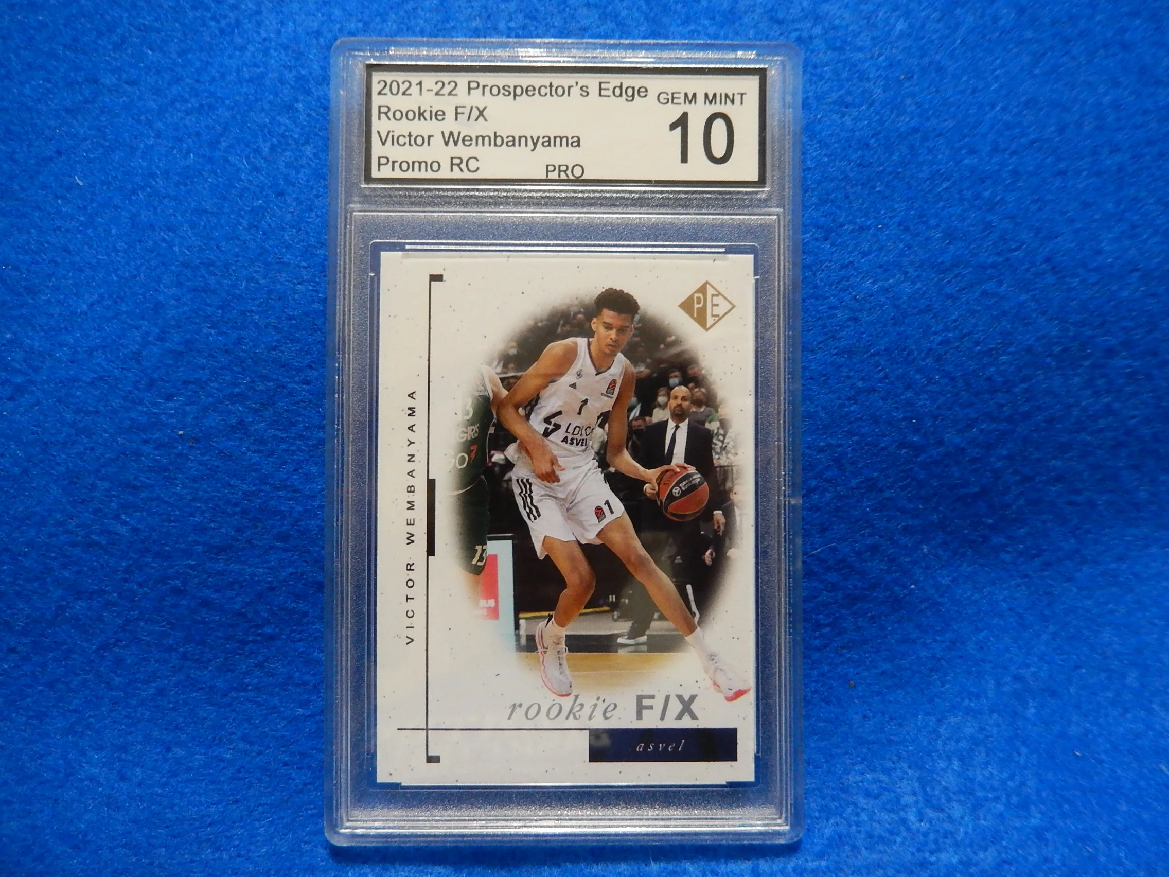 Victor Wembanyama Graded Rookie Basketball Card